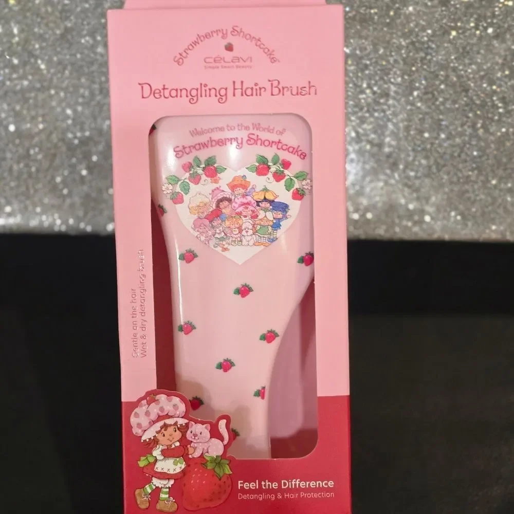 Celavi X Strawberry Shortcake Detangling Hair Brush‎